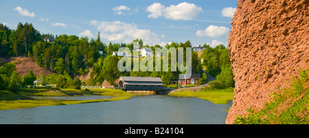 Canada New Brunswick Baia di Fundy vista panoramica del ponte di coperta e St. Martins Wharf Foto Stock