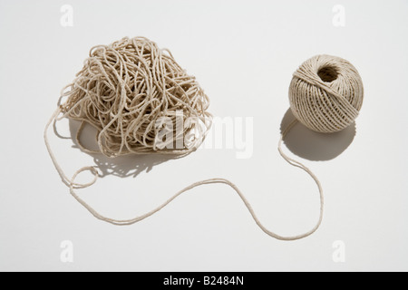 Rotolo di spago unraveling Foto Stock