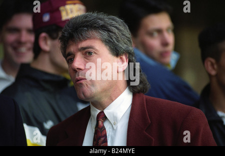 Lupi V NEWCASTLE UNITED AT MOLINEUX 1 4 92 Newcastle Uniteds nuovo manager Kevin Keegan Foto Stock