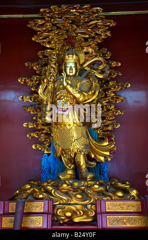 Statua dorata Tempio Lama Yonghegong Pechino CINA Foto Stock