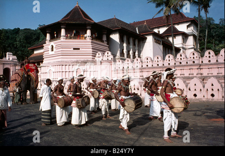 Sri Lanka Kandy Festival del Golden dente buddista Perehera Foto Stock