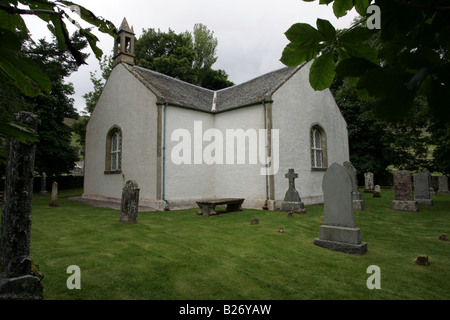 Chiesa Croick vicino a Ardgay, Sutherland, Scozia, Regno Unito, dove la gente graffiato i loro nomi in windows durante i giochi Foto Stock