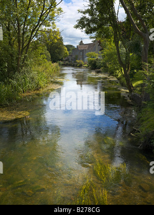 Fiume Coln a Fairford in Cotswolds Foto Stock