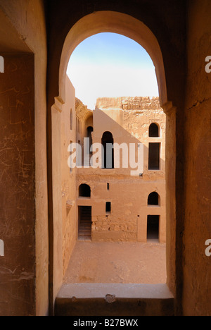 Il castello di deserto di Qasr al Kharanah Giordania Arabia Foto Stock