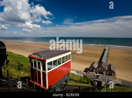 Saltburn Cliff Ascensore Spiaggia e molo vittoriano Cleveland Foto Stock