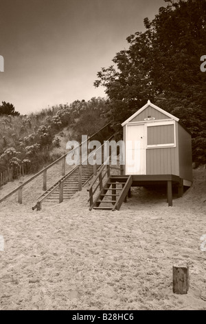 Un nostalgico Beach Hut, Pozzi accanto al mare, Norfolk. Foto Stock