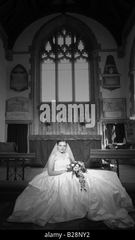 Sposa in alter Foto Stock
