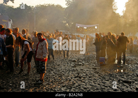 Techno ventole nel fango durante la Love Parade 2008 a Dortmund Germania Foto Stock