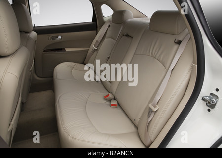 2008 Buick LaCrosse CXL in bianco - SEDILI POSTERIORI Foto Stock