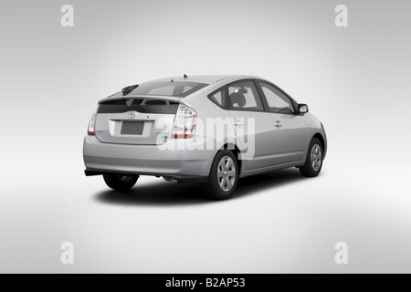 2008 Toyota Prius ibrida in argento - angolo posteriore vista Foto Stock