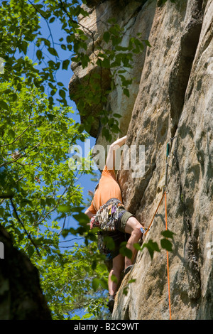 Arrampicata su roccia la Shawangunks aka il Gunks New Paltz nello Stato di New York Foto Stock