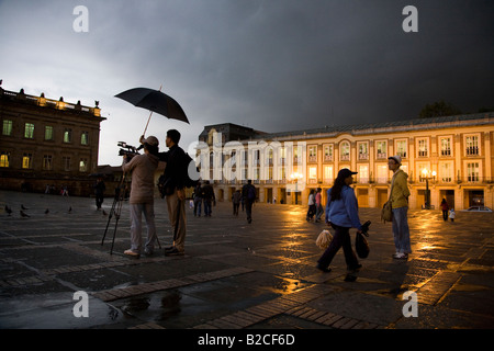 Plaza Bolivar sotto la pioggia Foto Stock