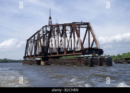 Swing ponte sul fiume Apalachicola,Florida Foto Stock