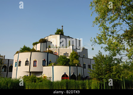 Il Rogner Spa Termale e Hotel progettato da Friedensreich Hundertwasser in Bad Blumau Austria Foto Stock