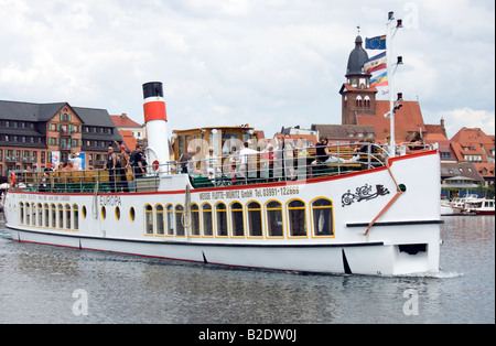 Replica della nave a vapore in Europa Waren Mueritz Foto Stock