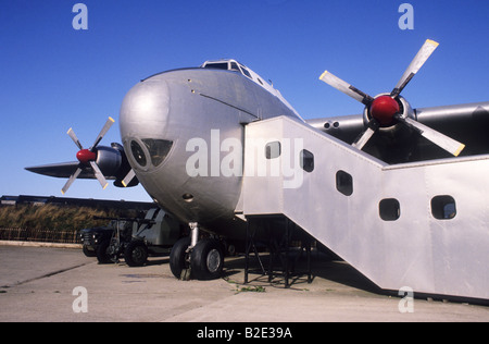 Blackburn Beverley Bomber aerei militari da trasporto aereo Yorkhire Museo trasporti vintage England Regno Unito Foto Stock