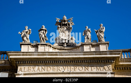 Stemma papale St Peter s Città del Vaticano Italia Foto Stock