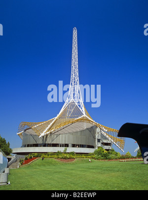 Il Centro delle Arti con la guglia originale in Melbourne Victoria Australia Foto Stock