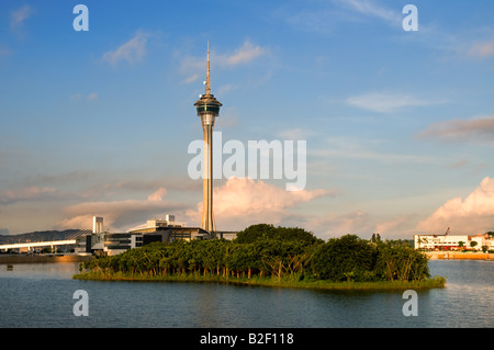 Torre di Macau e Convention Center preso alla mattina presto Foto Stock