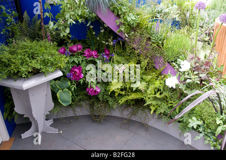 Chelsea Flower Show 2008 Il Velluto trapuntato Garden Designer: James Towillis, con Pietro Biggs (impianto) Foto Stock