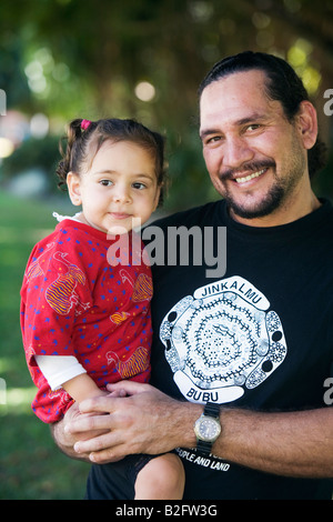 Aborinal padre e figlio Foto Stock