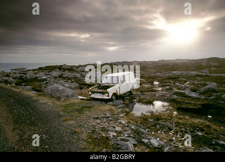 Un oggetto di dumping auto su un isola in Scozia Foto Stock