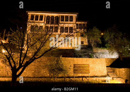 Grecia Macedonia tradizionale Castoria Mansion Night Shot Foto Stock