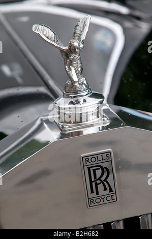 Rolls Royce logo auto - Spirito di Ecstasy ornamento del cofano argento lucido lucido - classic british auto Foto Stock