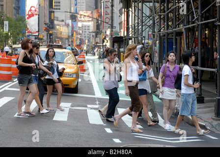 Broadway at West 38th St in capo del distretto di New York Foto Stock