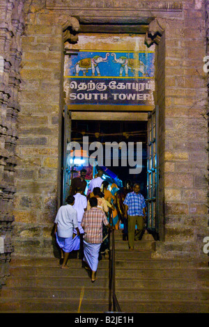 Porta Sud di Sri Meenakshi tempio indù di Madurai India del Sud Foto Stock