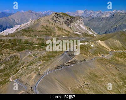 Il più alto d'Europa passano a 2715 metri le cime del Col de la bonnette restefond Alpes maritimes mercantour alpi francesi in Francia EUR Foto Stock