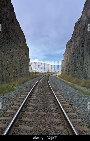 Canadian Pacific Railroad riga vicino Lago di Kamloops, " British Columbia " Canada Foto Stock