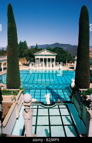 Nettuno piscina presso il Castello di Hearst in San Simeon, California, Stati Uniti d'America. Foto Stock