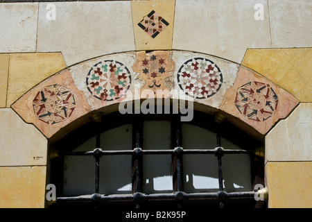 Dettagli architettonici al Azem Palace nella città vecchia a Damasco in Siria Foto Stock