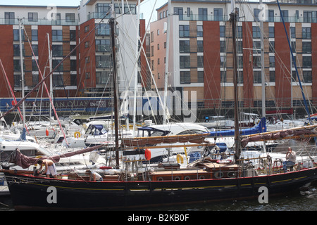 Barche di Swansea Marina West Glamorgan Foto Stock