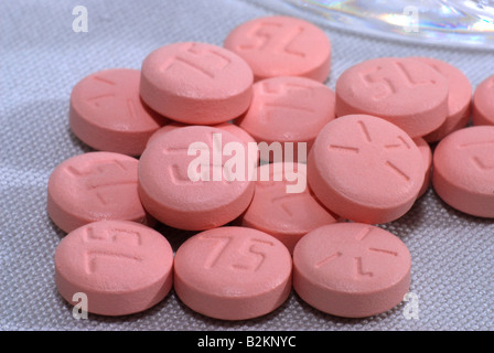 Un'immagine generica di Clopidogrel prescritto per i pazienti che hanno recentemente subito un attacco di cuore o la corsa a sottili il sangue Foto Stock