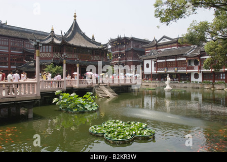 Cina, Shanghai, Yu Yuan Shangcheng, Yu Gardens Bazaar nella città vecchia di Shanghai Foto Stock