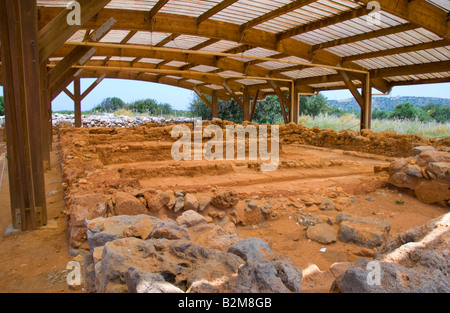 Rovine del palazzo minoico distrutto da un incendio nel 1450 BC a Malia sul Greco isola mediterranea di creta GR EU Foto Stock