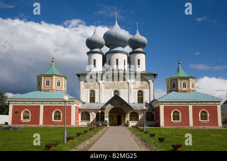 Tikhvin assunzione monastero, Tikhvin, Russia. Foto Stock