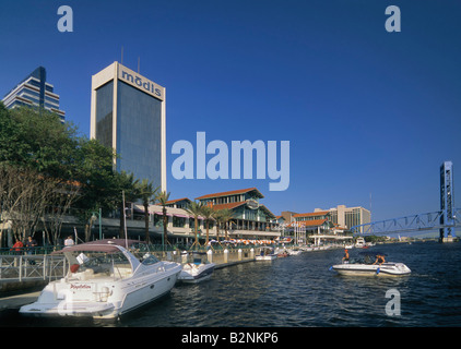 Il Jacksonville Landing Downtown St Johns River Jacksonville in Florida USA Foto Stock