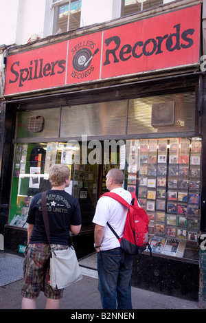 Spillers Records music shop il record più vecchio negozio nel mondo il Hayes Cardiff Foto Stock