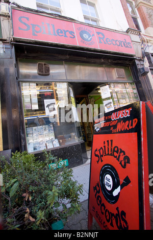 Spillers Records music shop il record più vecchio negozio nel mondo il Hayes Cardiff Foto Stock