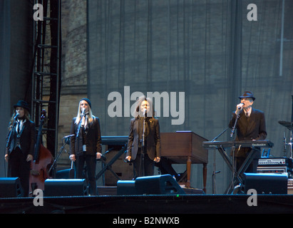 Leonard Cohen 2008 concert tour castello di Edinburgo Foto Stock