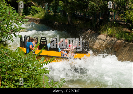 Infuriano Rapids Fiume Ride Foto Stock