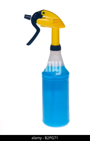Un flacone spray di detergenti per la casa isolata su bianco Foto Stock