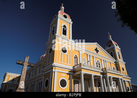 Restaurata Cattedrale di Granada nell'Unesco di cui città Coloniale di Granada, Nicaragua. Foto Stock
