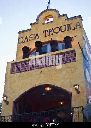 Casa Tequila liquore store sulla Quinta Avenue di Playa del Carmen , Riviera Maya, Messico Foto Stock