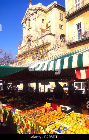 Nizza Cours Saleya Alpes-Maritimes 06 Cote d Azur costa azzurra Francia Paca Europa Foto Stock