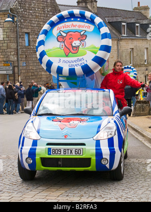 Tour de France 2008 La Vache qui rit prodotti di formaggio pubblicità caravan Francia Europa Foto Stock