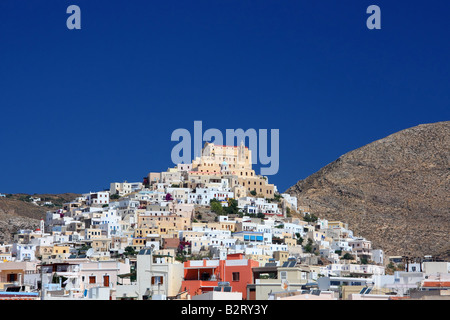 La zona cattolica chiamato Ano Syra di Ermoupolis città sulla cima di una collina in Syros Island Grecia Foto Stock